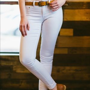 White size 11 jeans high waisted